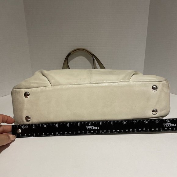 Coach F18751 Soho East West Ivory & Gold  Shoulder Hand Bag Purse Buckle Charm - Picture 10 of 16